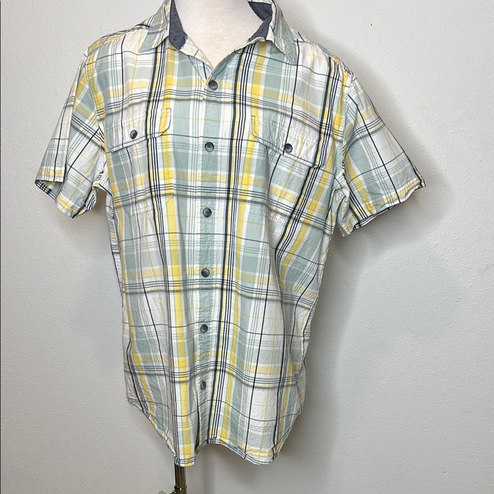 Old Ranch size Large Men's Yellow and Green Plaid short sleeved button up Shirt
